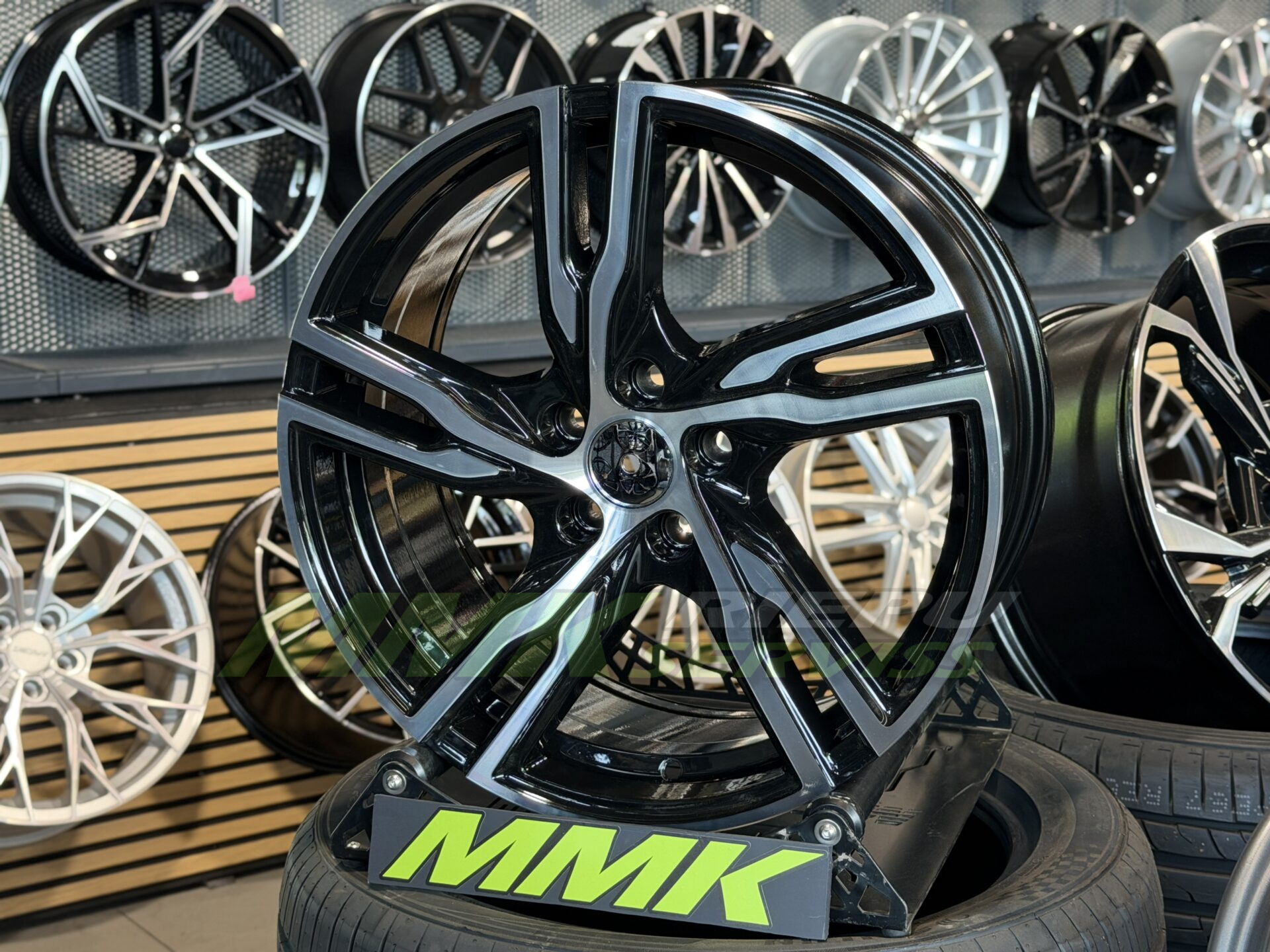 R18X8 5X108 ET50 63.3 FE161 (BK5399) Black Polished (MB) - Aluminija A riepas