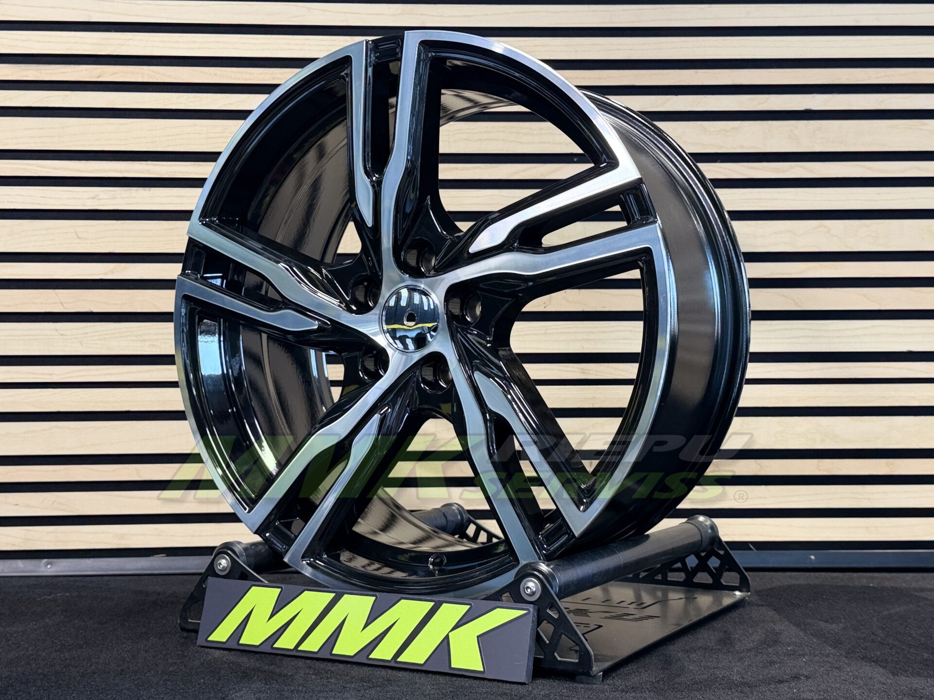 R18X8 5X108 ET50 63.3 FE161 (BK5399) Black Polished (MB) - Aluminija A riepas