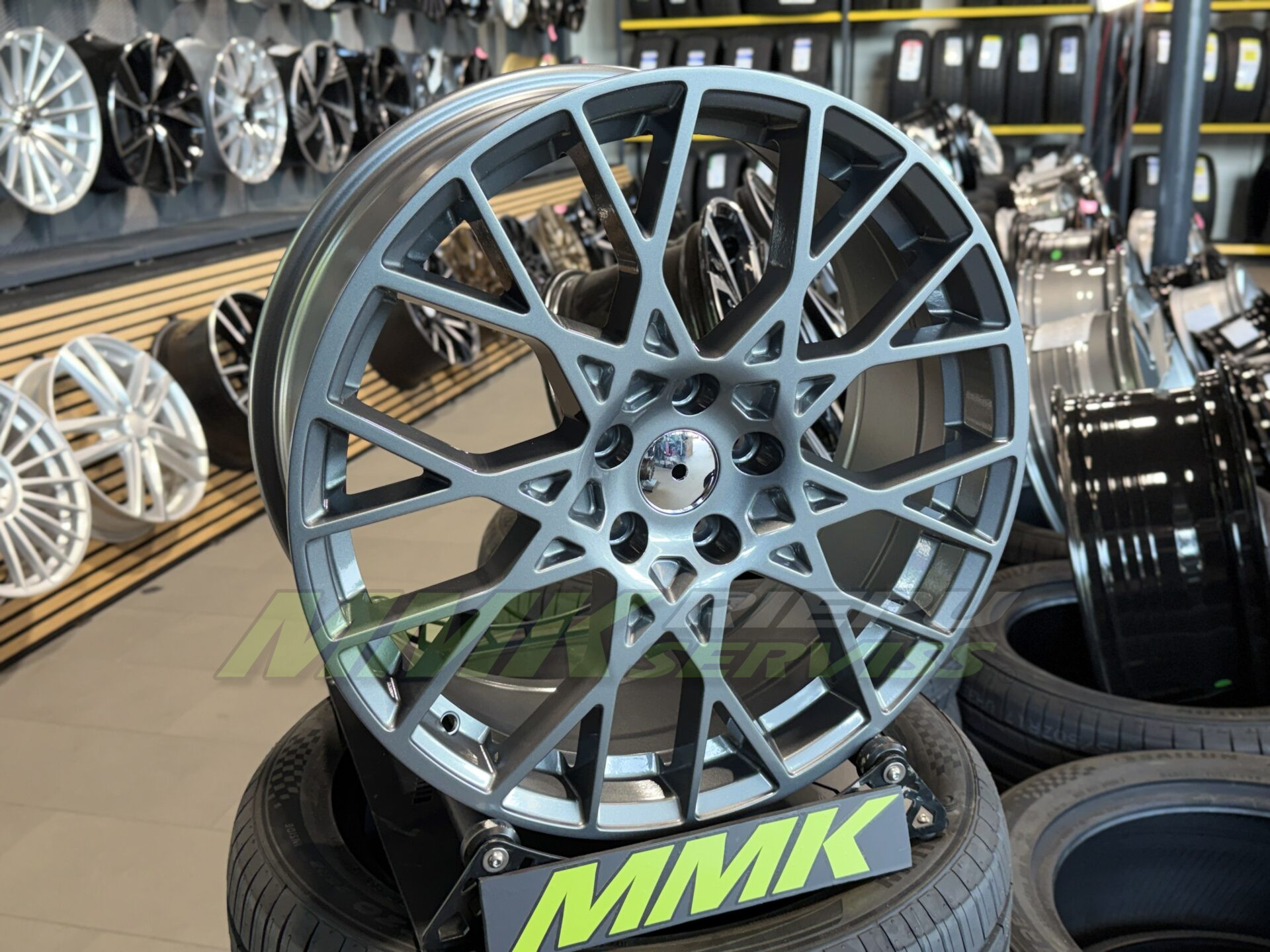 R18X8 5X112 ET40 57.1 3S1293 (8384) Grey (GR) - Aluminija A riepas