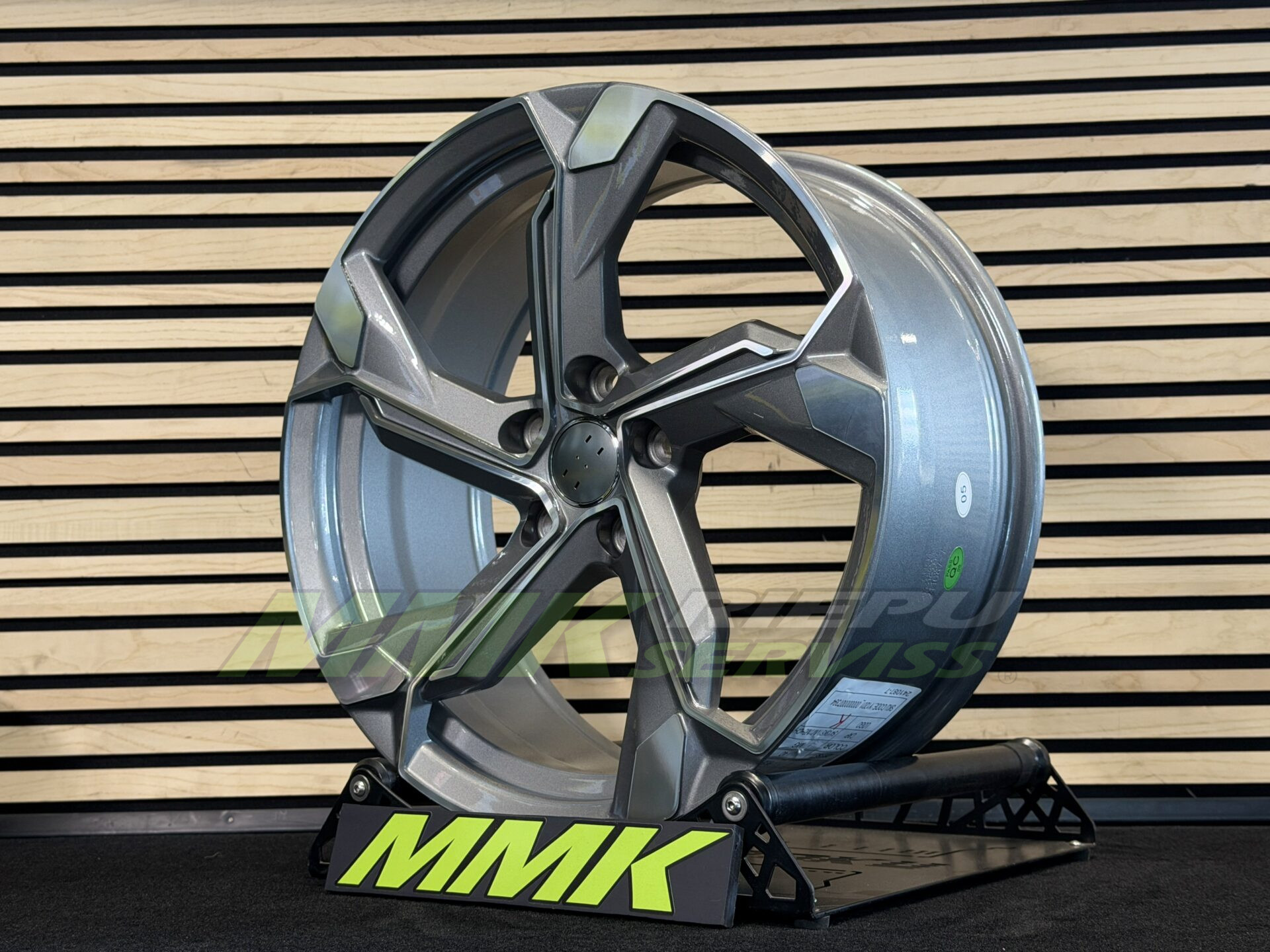 R18X8 5X112 ET40 66.5 Y1201 IN5633 MG - Aluminija A riepas