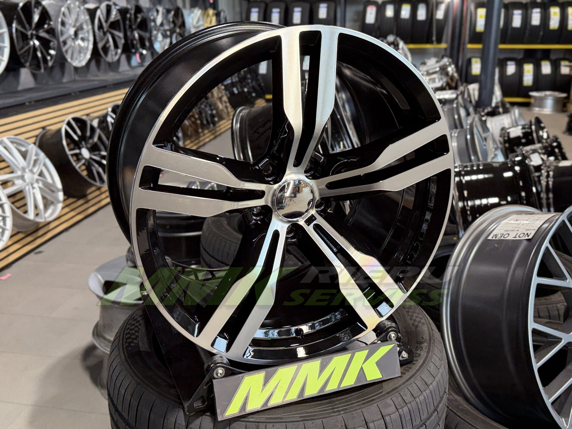 R19X8.5 5X112 ET25 66.6 B5327 MB - Aluminija A riepas