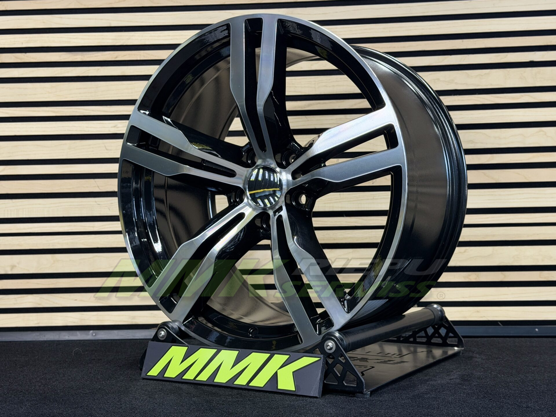 R19X8.5 5X112 ET25 66.6 B5327 MB - Aluminija A riepas