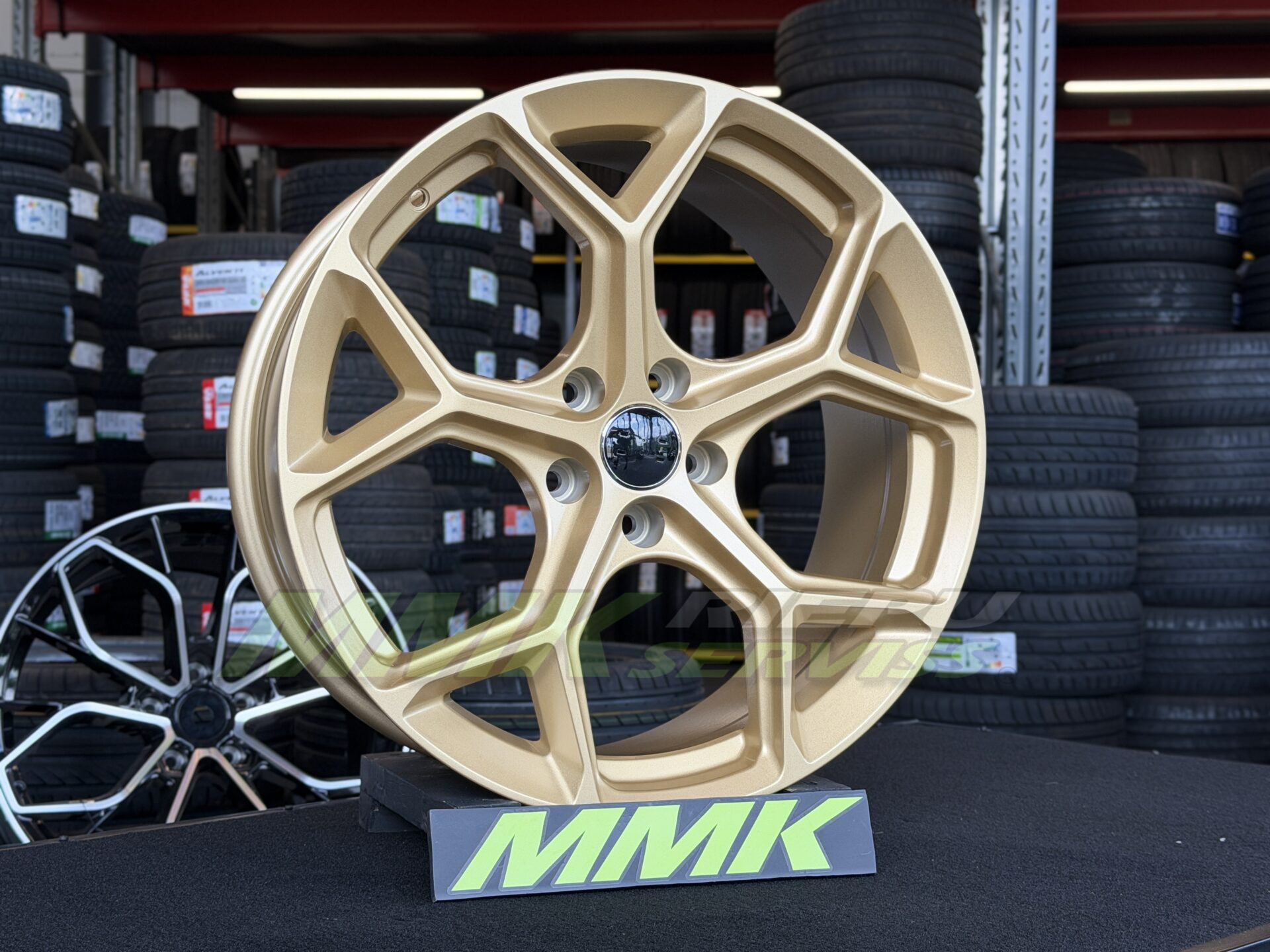 R19X8.5 5X112 ET32 66.5 I5598 FBX112 YY - Aluminija A riepas