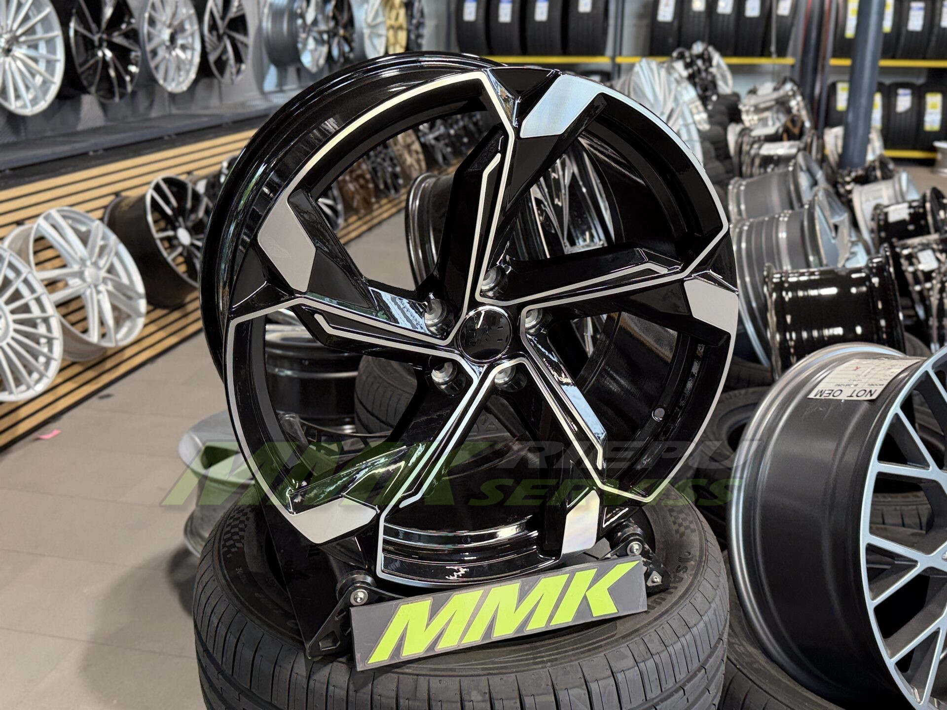 R19X8.5 5X112 ET34 66.5 Y1201 IN5633 MB - Aluminija A riepas