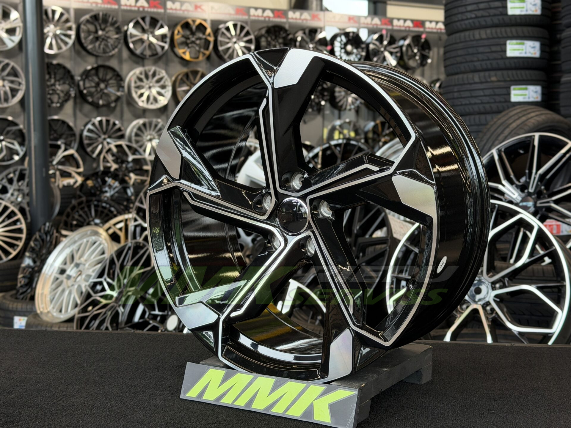 R19X8.5 5X112 ET34 66.5 Y1201 IN5633 MB - Aluminija A riepas