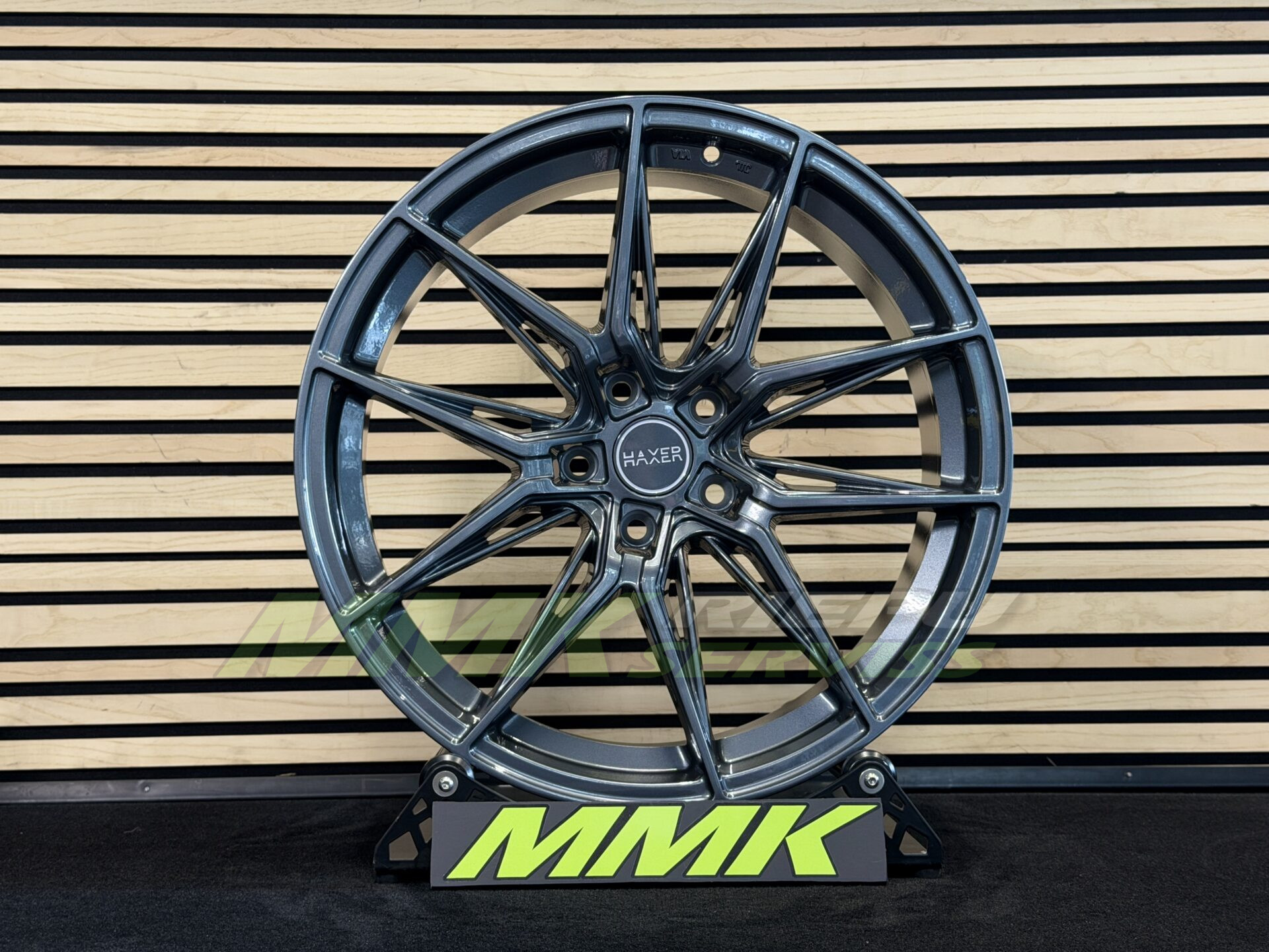 R19X8.5 5X112 ET40 66.5 HX036 A5581 GR - Aluminija A riepas