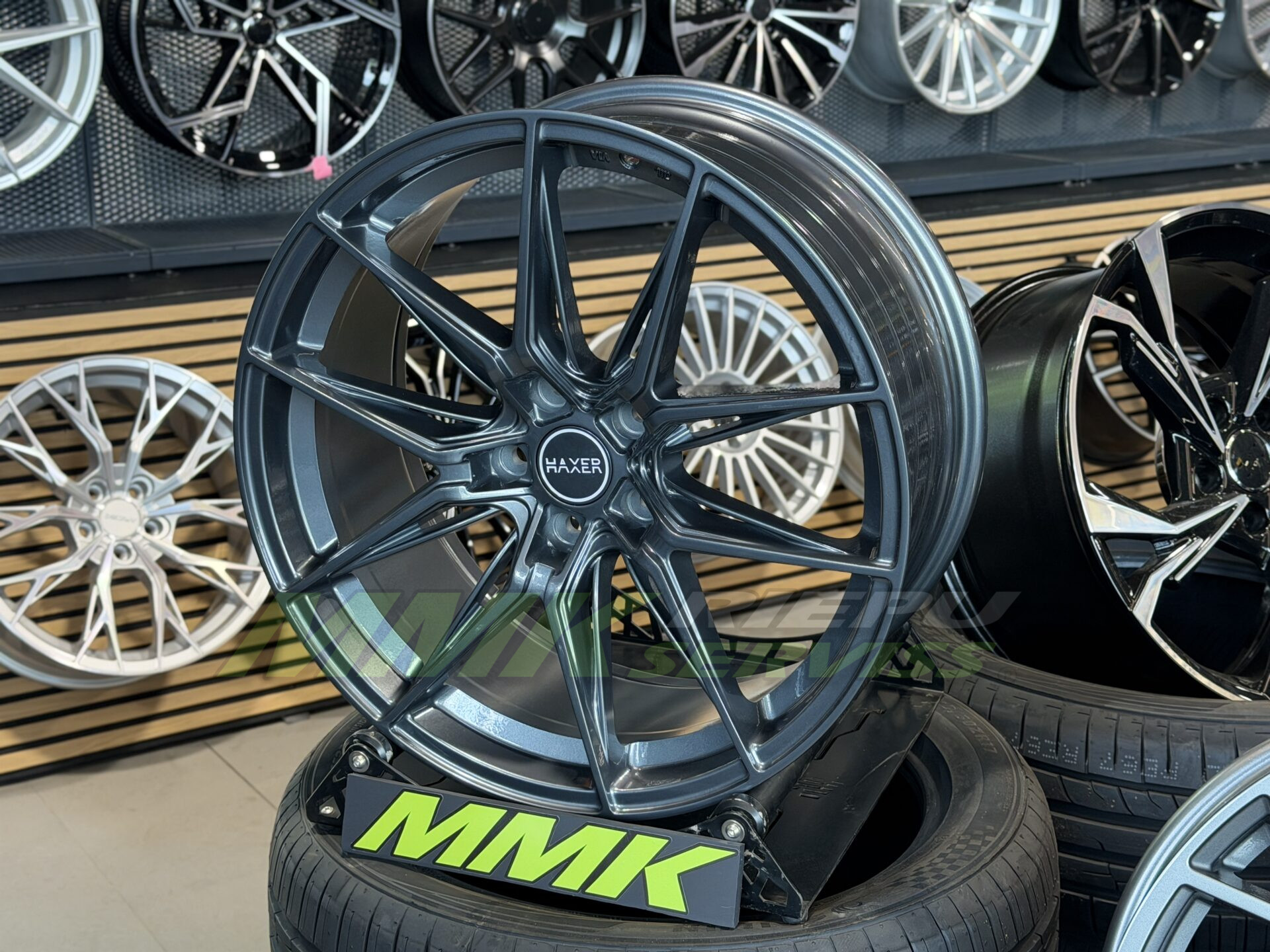 R19X8.5 5X112 ET40 66.5 HX036 A5581 GR - Aluminija A riepas