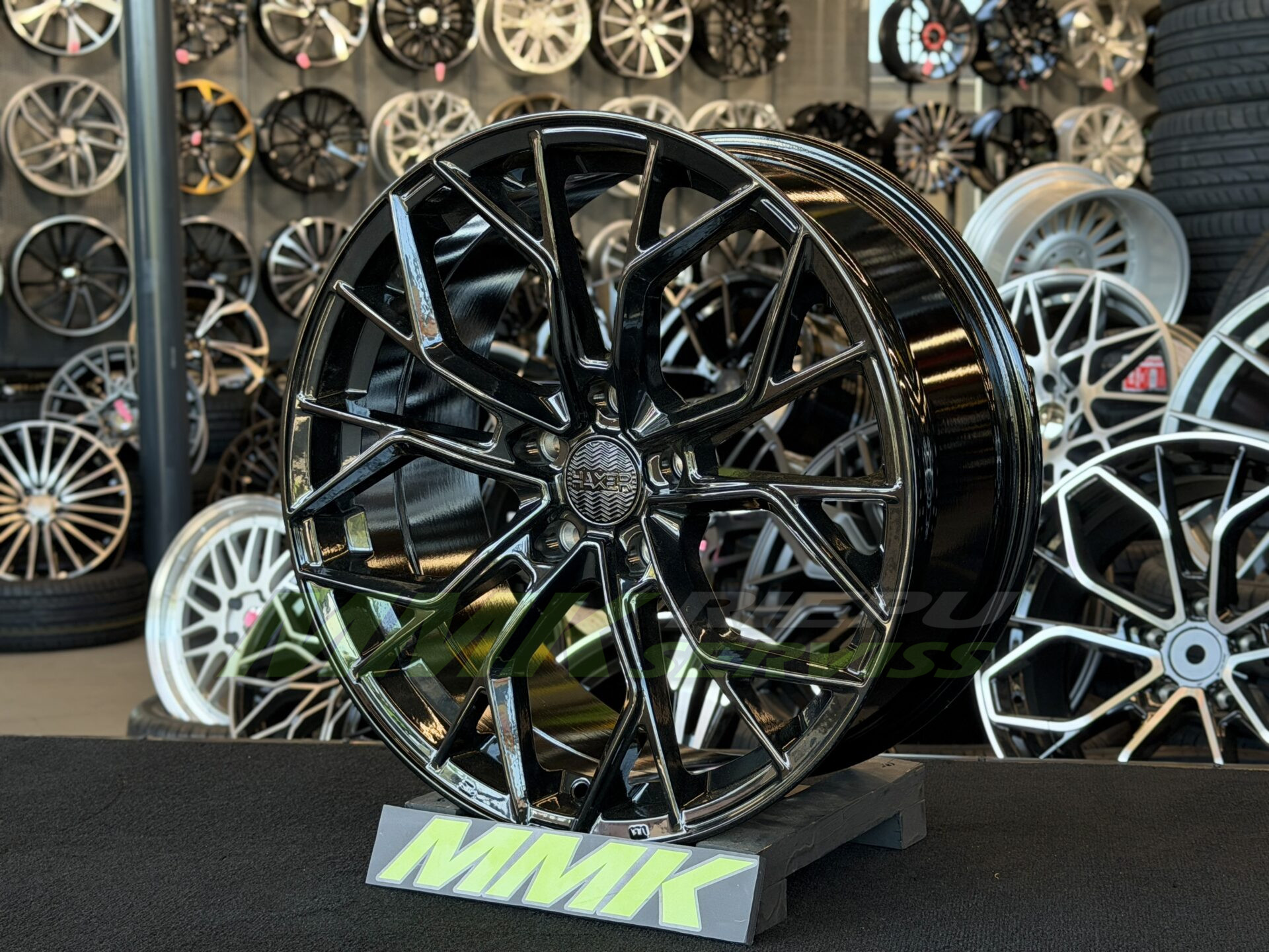 R19X8.5 5X120 ET33 72.6 HX041 BL - Aluminija A riepas