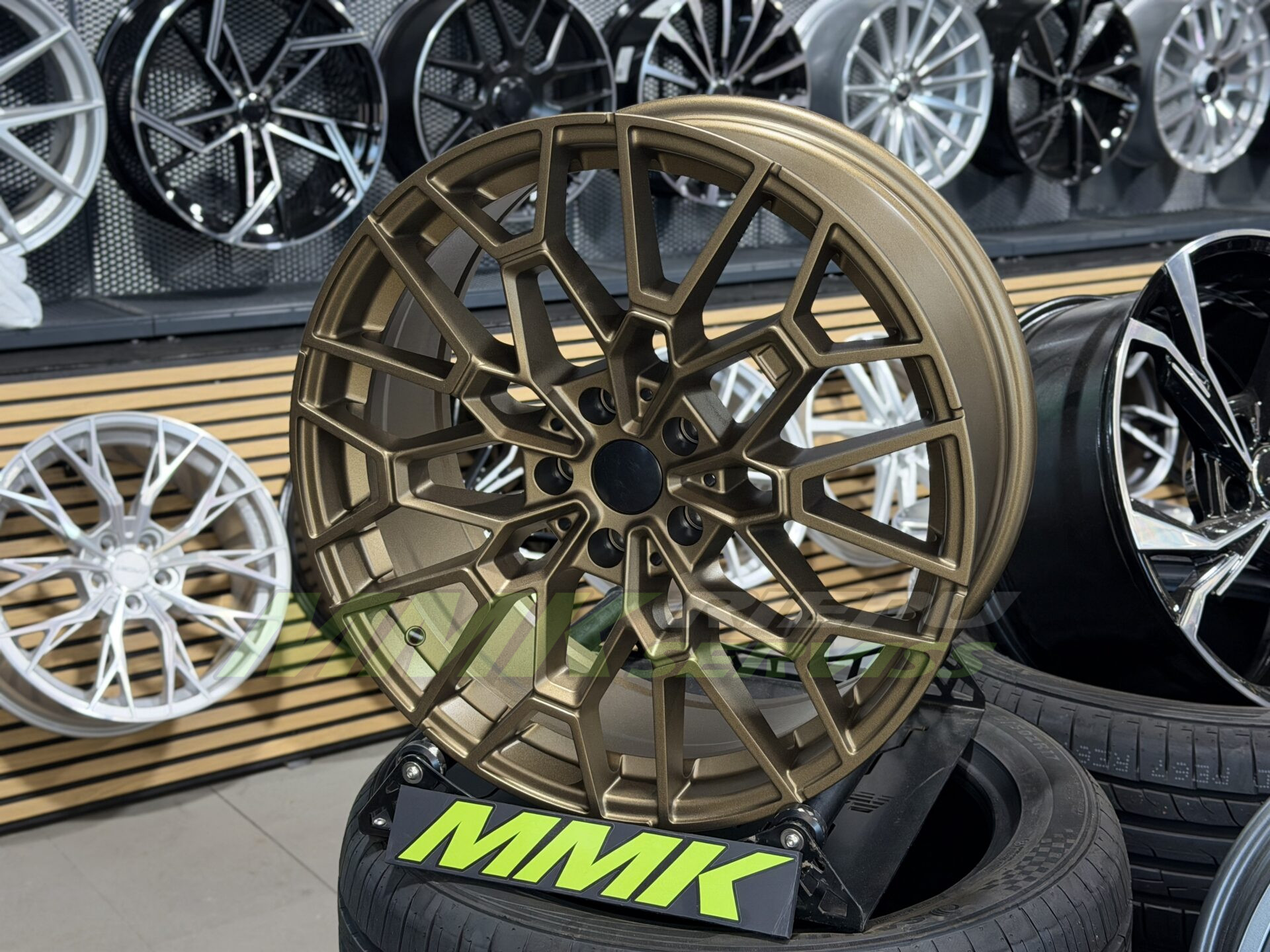 R19X8 5X112 ET27 66.6 I0384 3S1271 YY - Aluminija A riepas