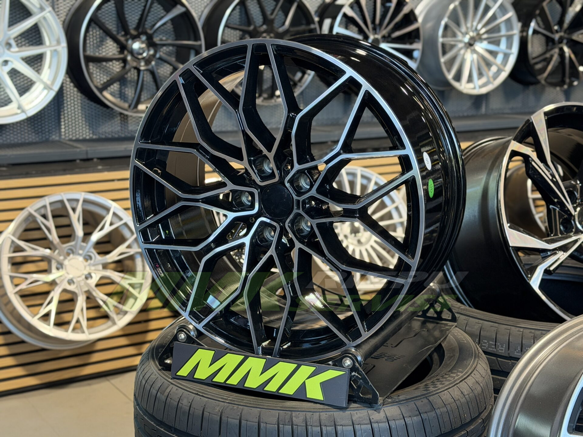 R19X8 5X120 ET36 72.6 IN292 MB - Aluminija A riepas