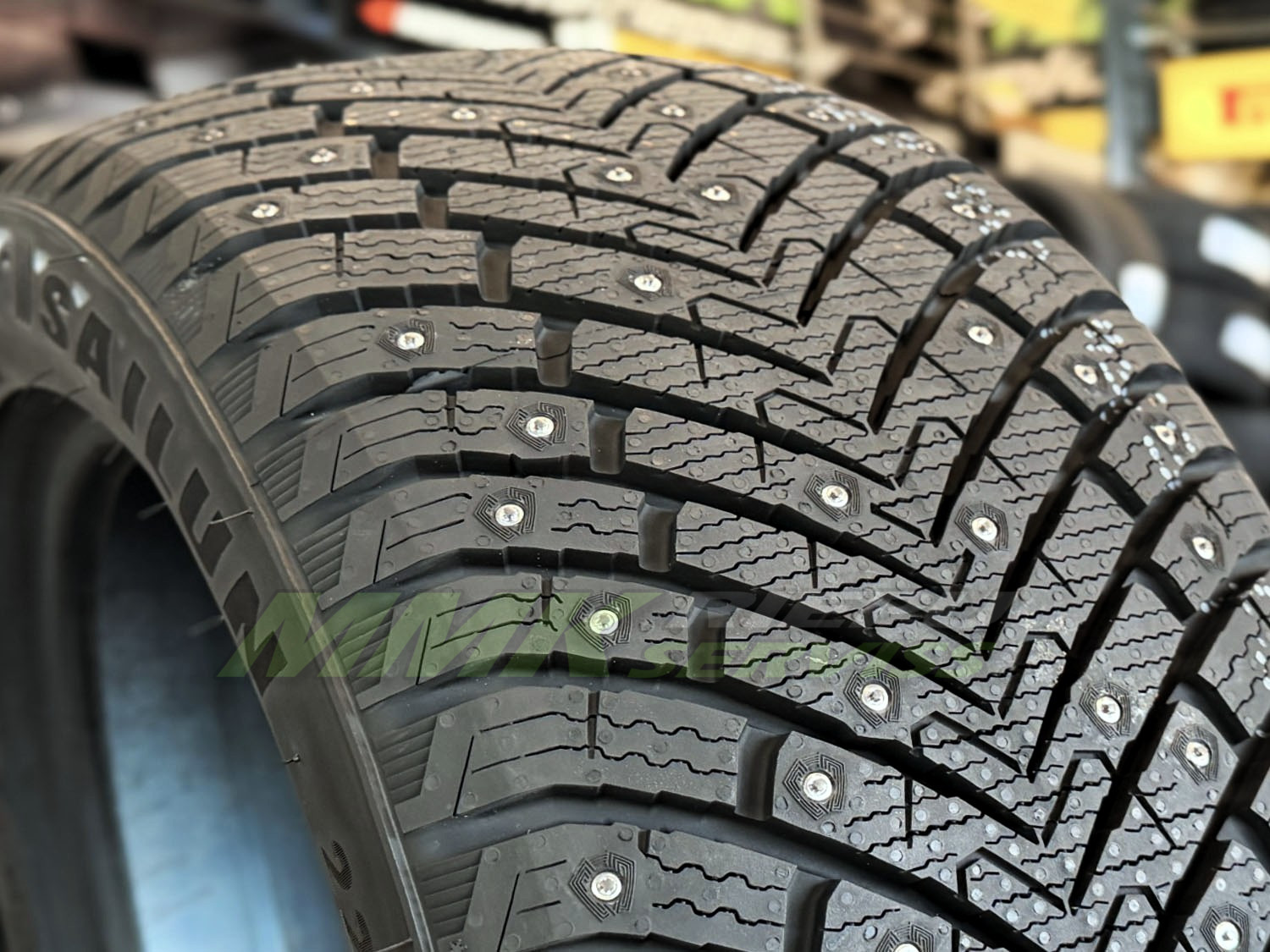 235/65R17 Sailun Ice Blazer Spike 104T ar radzēm - Ziemas riepas / Ziemas ar radzēm riepas