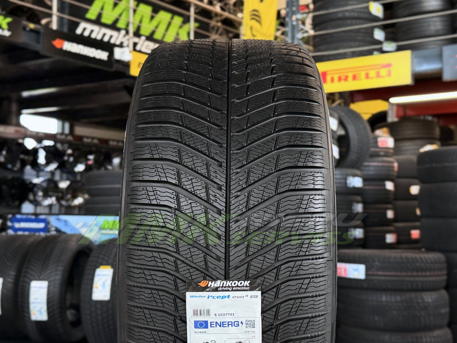 275/40R22 Hankook Winter I*Cept Evo4 SUV W340A 107V XL - Vissezonas riepas / Ziemas riepas