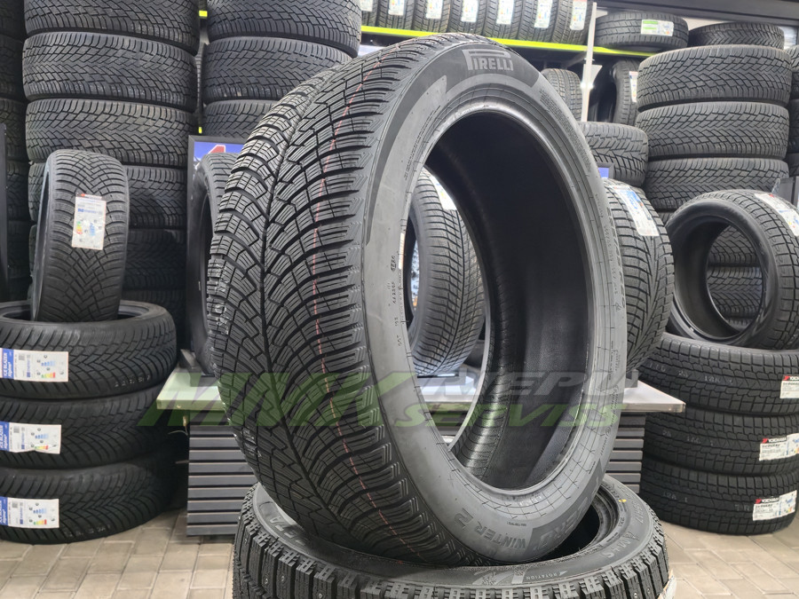255/45R20 Pirelli P ZERO Winter 2 105V XL (*) FSL - Vissezonas riepas / Ziemas riepas
