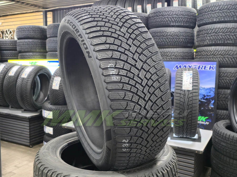 255/45R20 Pirelli SCORPION Winter 3 105V XL FSL - Vissezonas riepas / Ziemas riepas