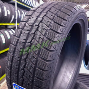 Maxtrek Trek M7 PLUS 235/40 R19