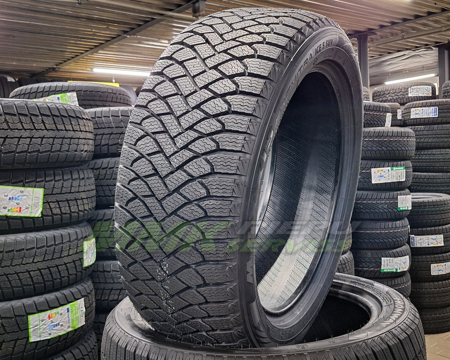 Maxxis Premitra Ice 5 SP5 265/40 R22