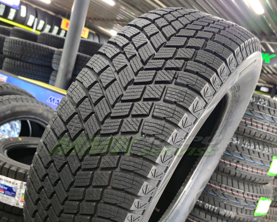 Pirelli ICE FRICTION 215/65 R16