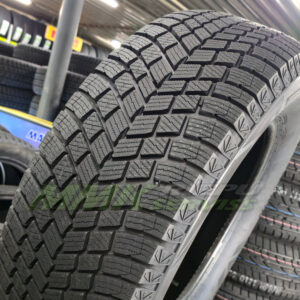Pirelli ICE FRICTION 215/55 R18