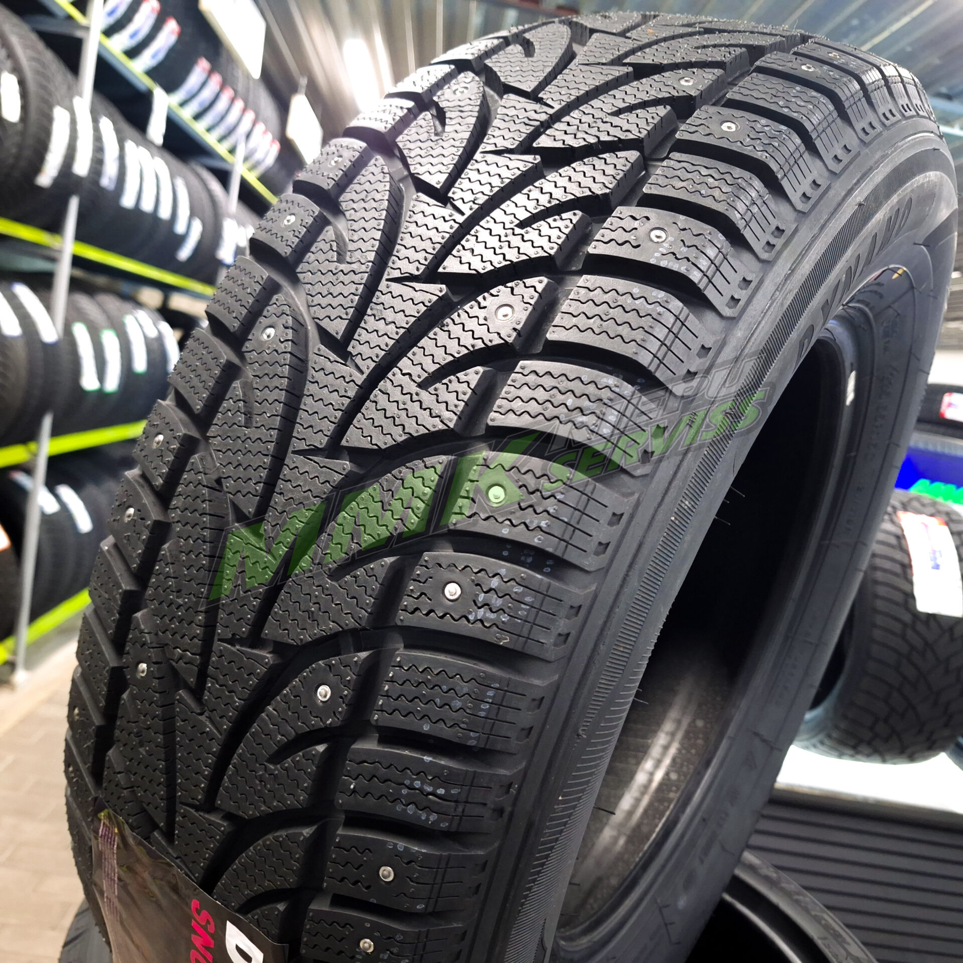 215/75R16C Dynamo Snow-H MWCS01 FS 113/111R ar radzēm (Sailun) - Ziemas riepas / Ziemas ar radzēm riepas