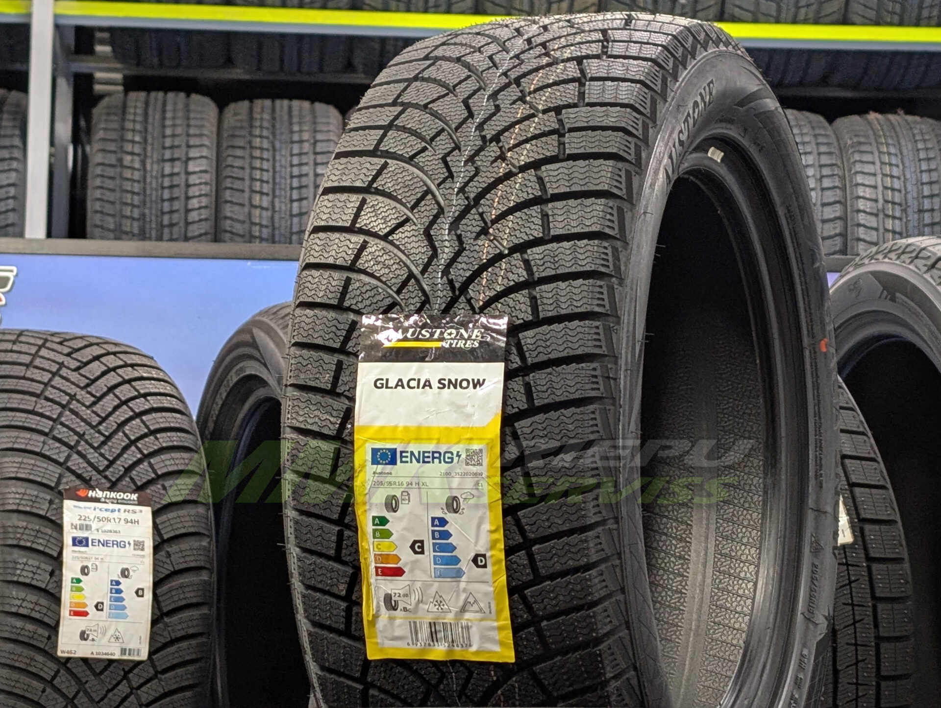 Austone GLACIA Snow 235/55 R18