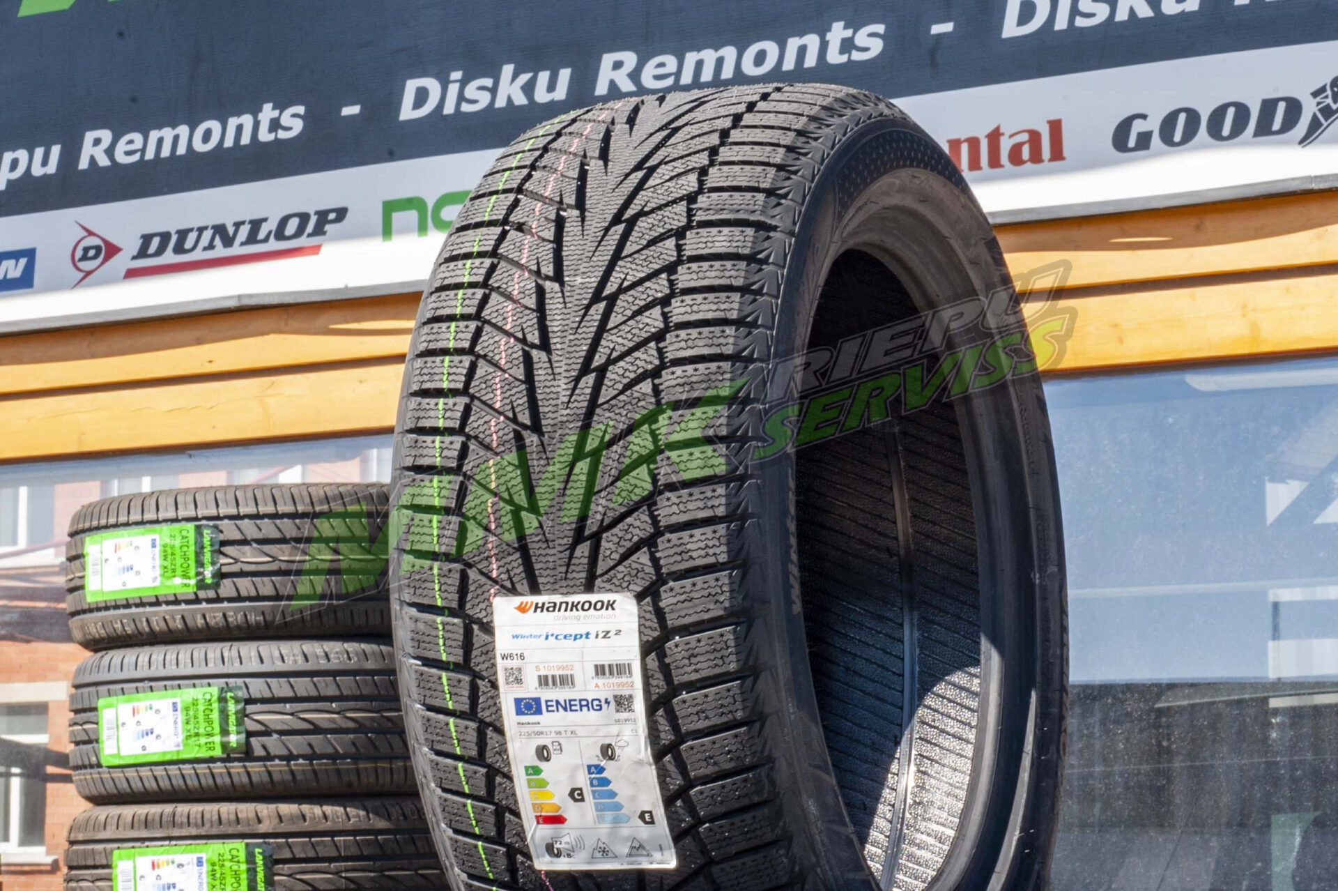 245/50R18 Hankook Winter i*cept IZ2 W616 104T XL - Vissezonas riepas / Ziemas riepas