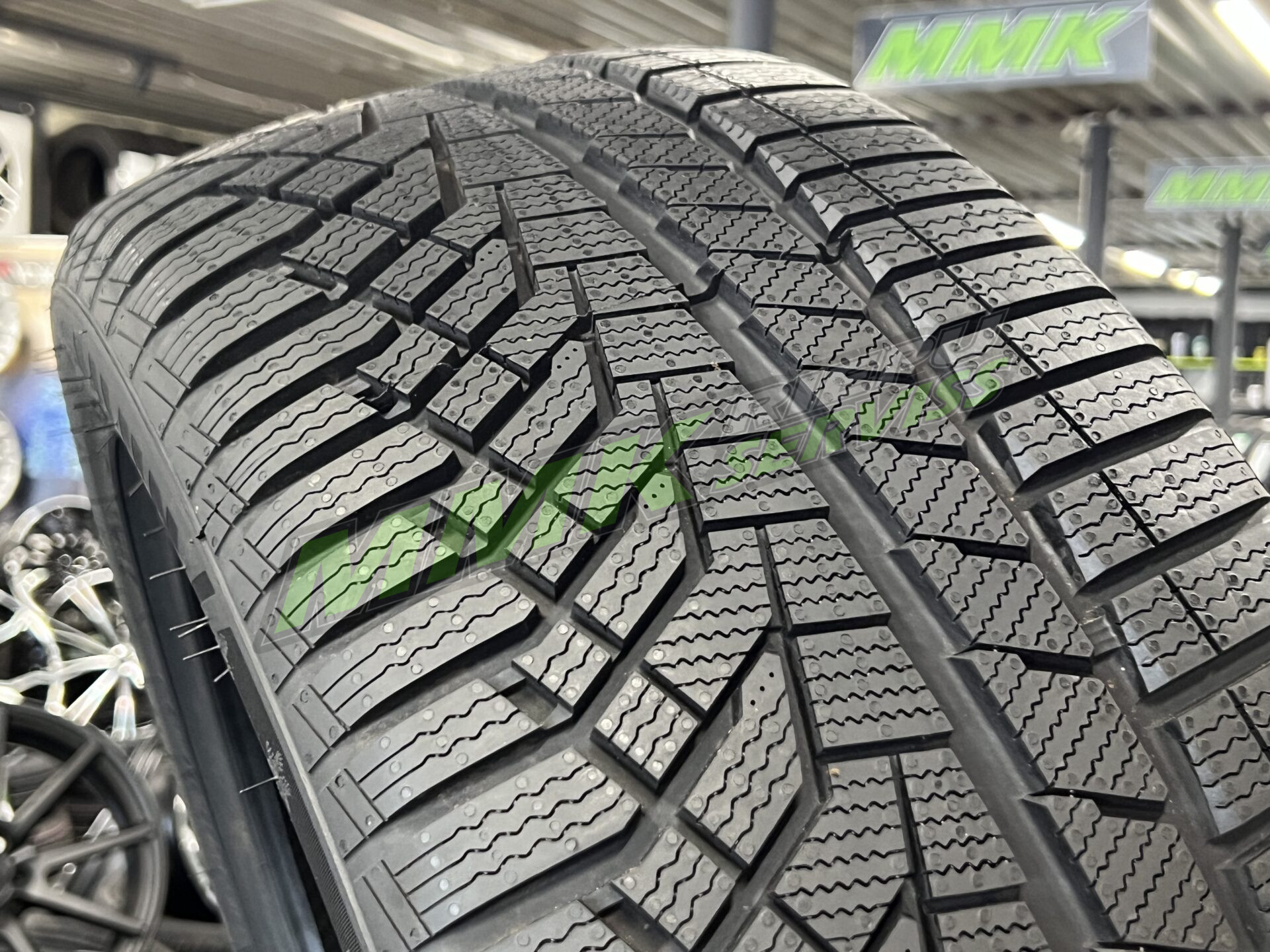 Sailun Ice Blazer Alpine EVO1 255/50 R19