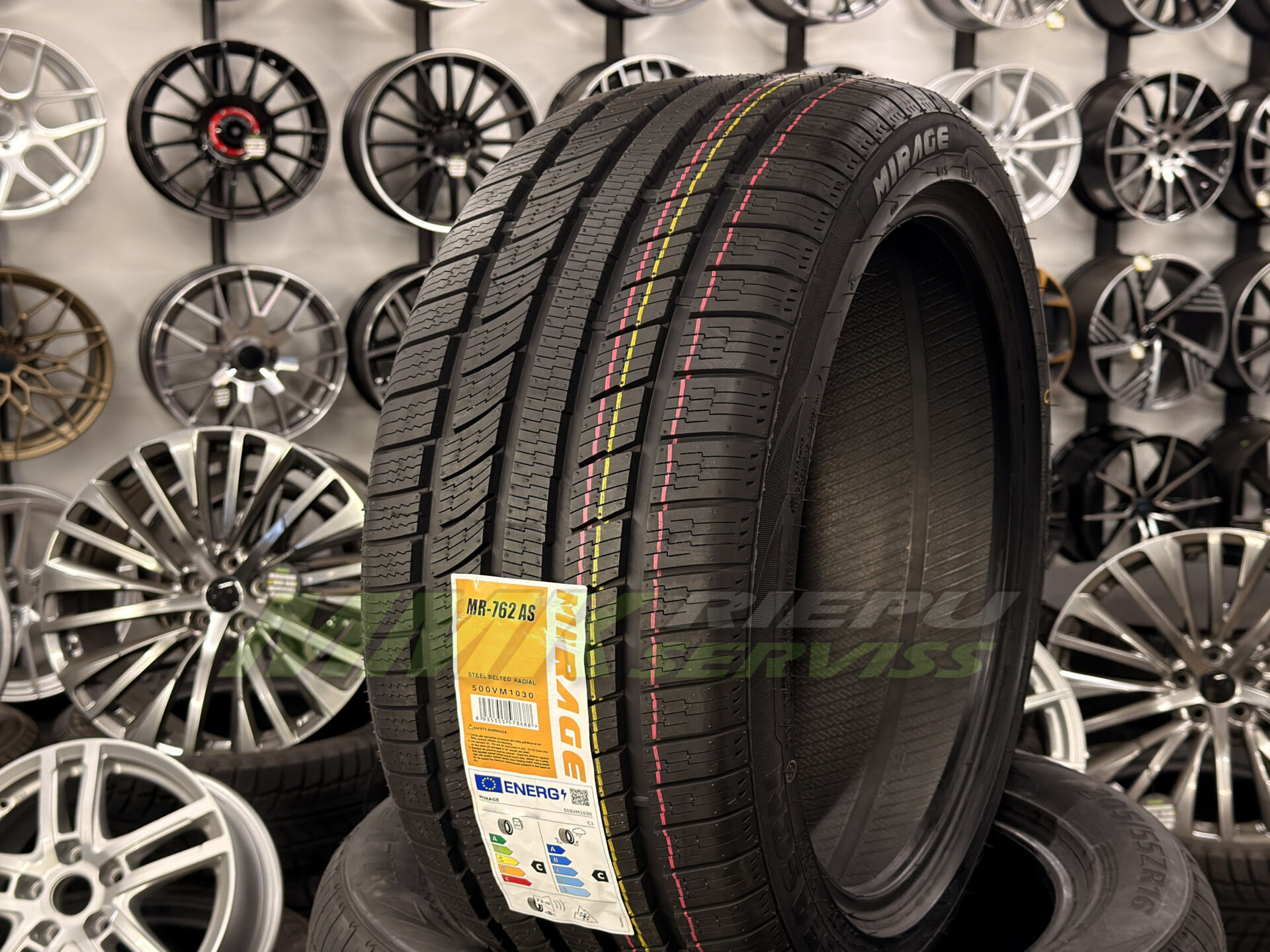 Mirage MR-762 AS 245/40 R18