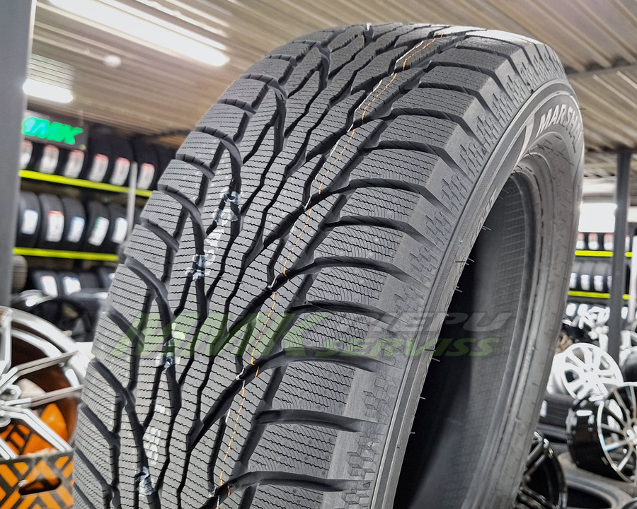 Kumho WinterCraft WS51 235/60 R18
