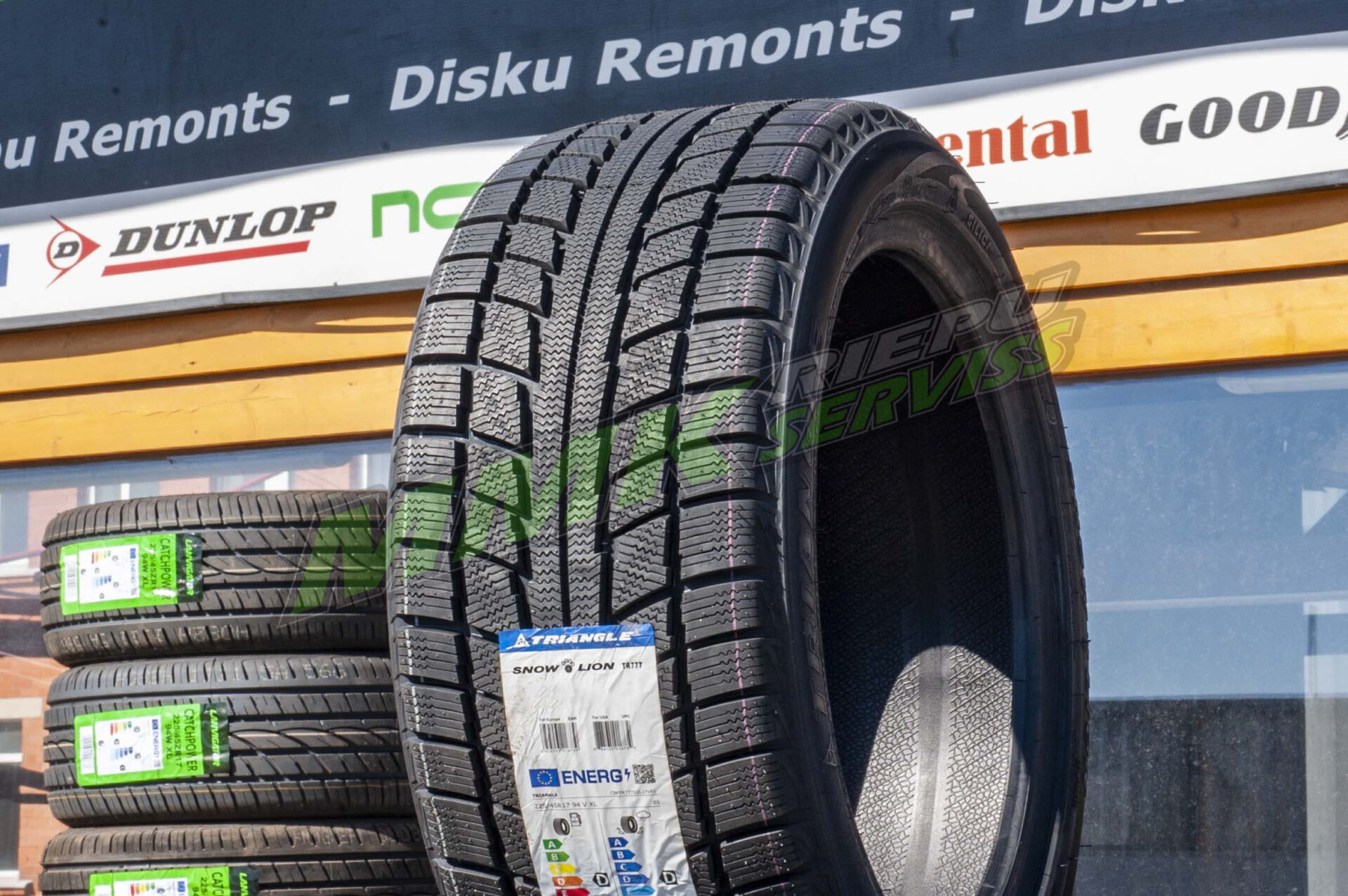 Triangle SnowLion TR777 235/75 R15