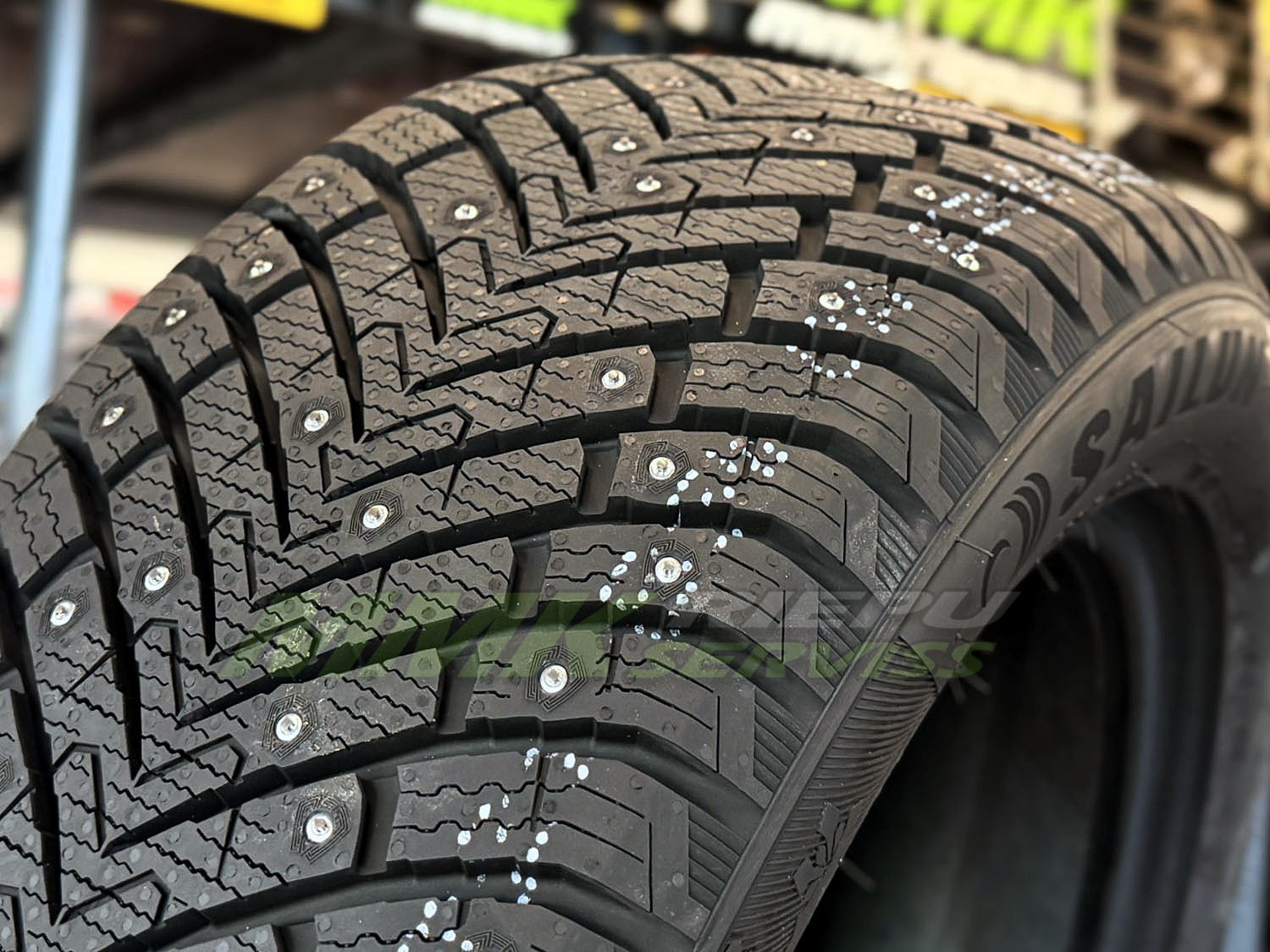 Sailun Ice Blazer Spike 225/45 R17