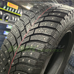 Bridgestone Blizzak Spike 3 215/55 R18