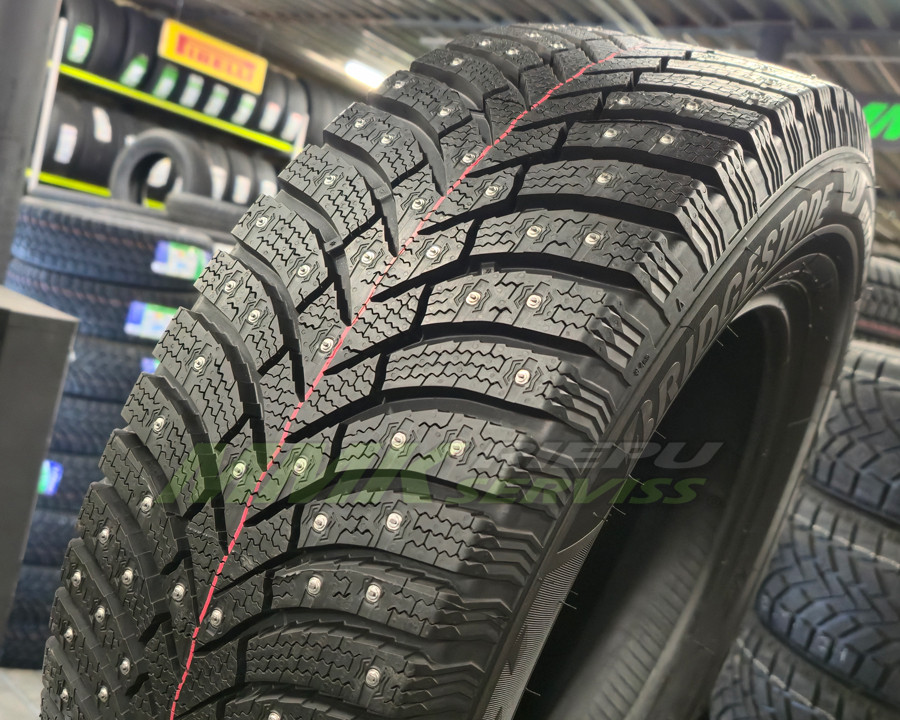 Bridgestone Blizzak Spike 3 215/55 R18