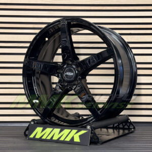 Venue Evo5 Gloss Black