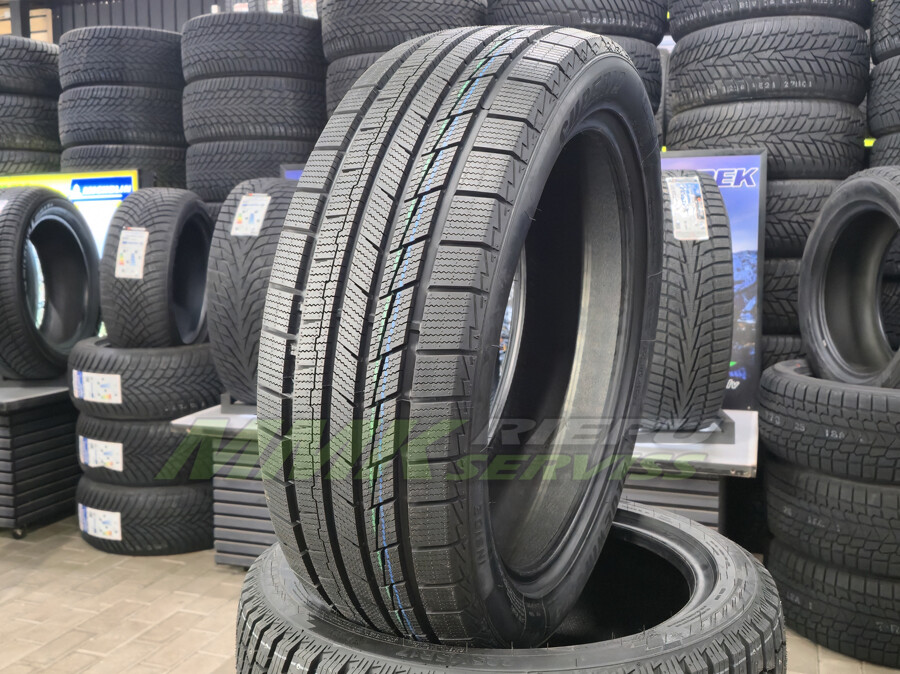 215/50R19 Superia Bluewin UHP3 93T XL RP - Vissezonas riepas / Ziemas riepas