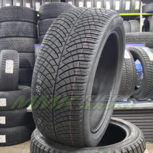 315/35R22 Pirelli P ZERO Winter 2 115H XL (*) - Vissezonas riepas / Ziemas riepas