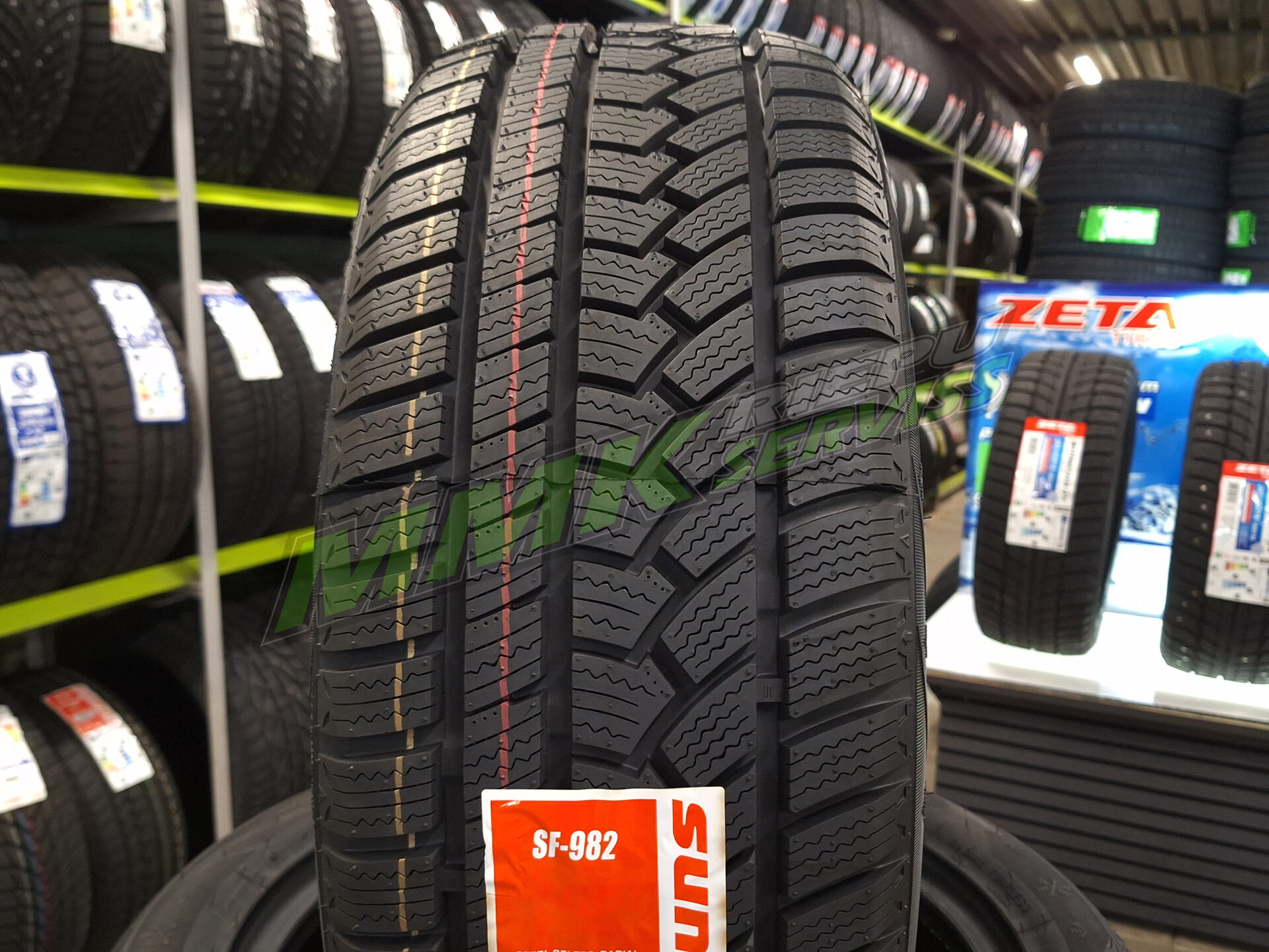 Sunfull SF-982 225/45 R17