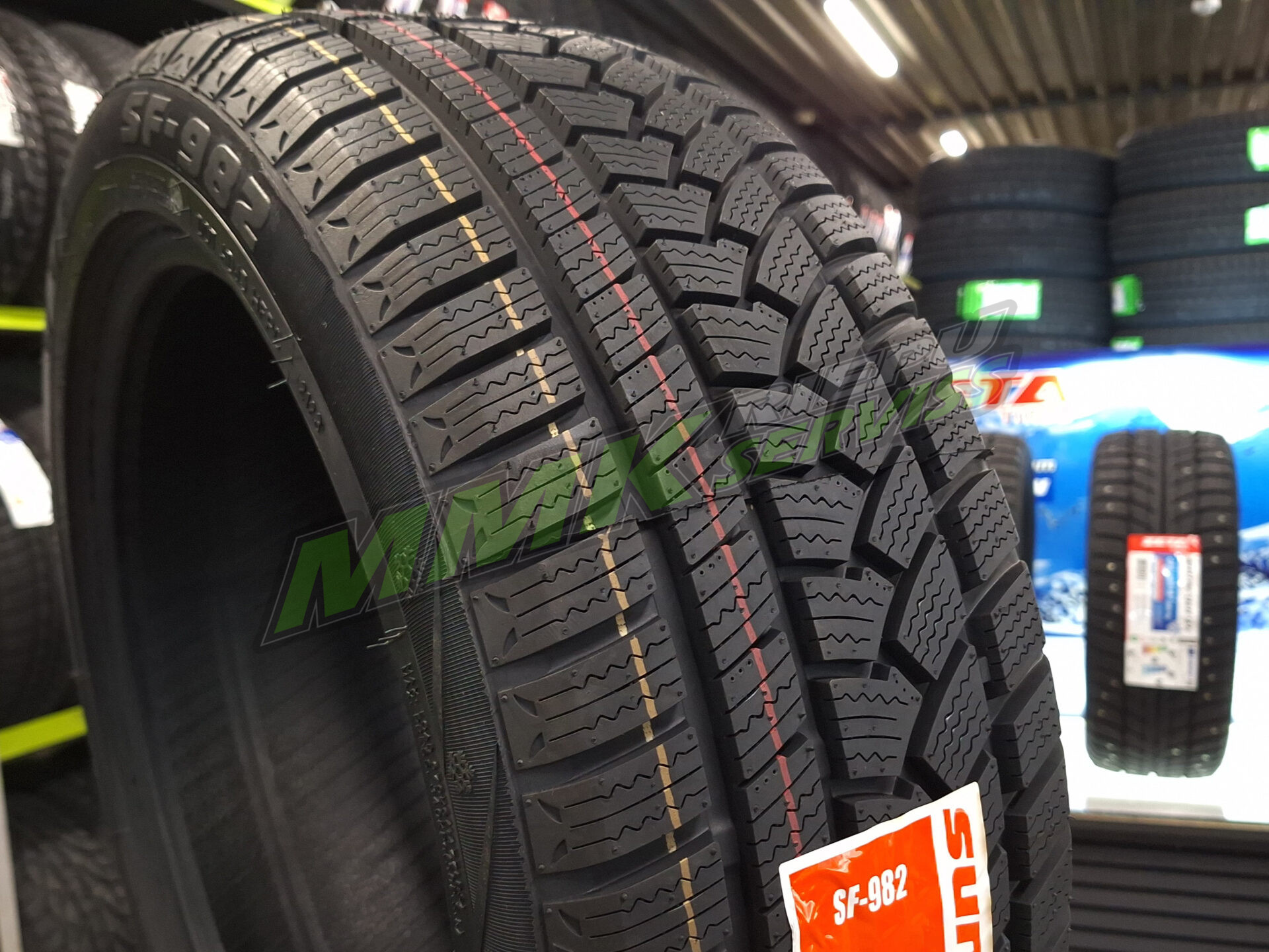 Sunfull SF-982 225/45 R17