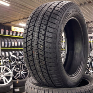 Bridgestone Blizzak DM-V3 245/65 R17