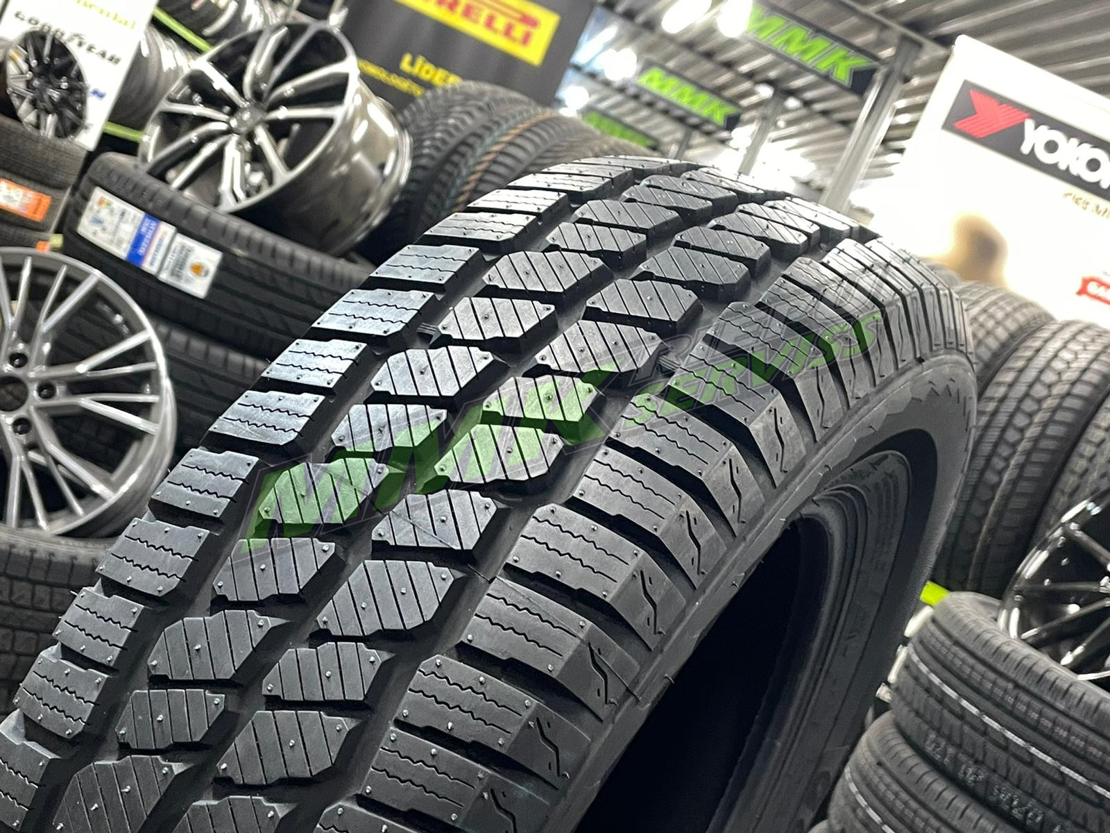 225/65R16C Goodride SW612 112/110R - Vissezonas riepas / Ziemas riepas