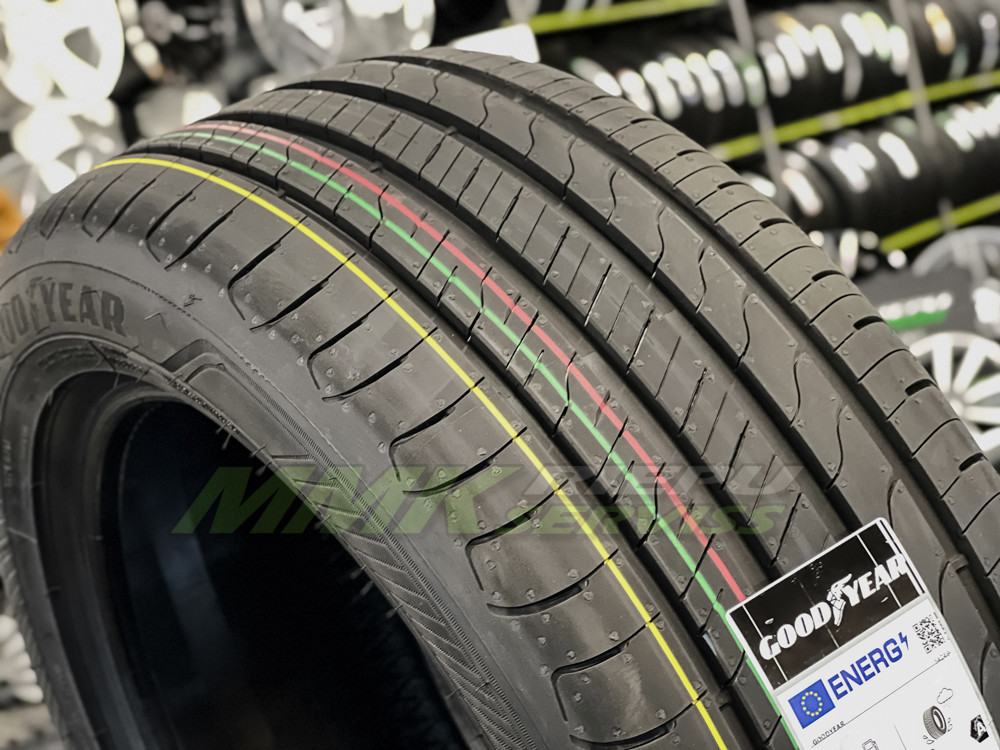 Goodyear EfficientGrip Performance 2 215/50 R17