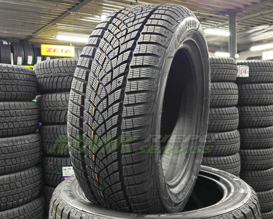 Goodyear UltraGrip Performance+ 225/60 R18