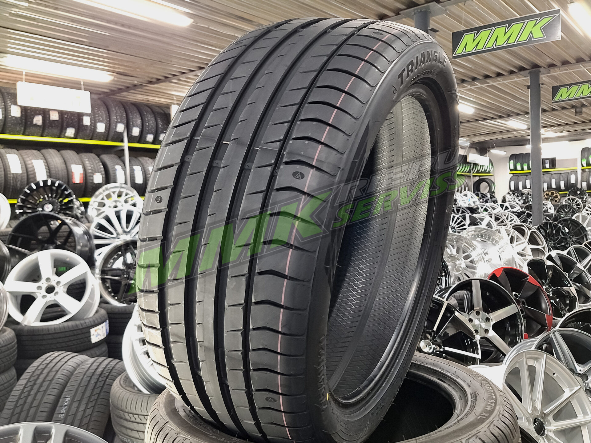 Triangle EffeXSport TH202 255/55 R20