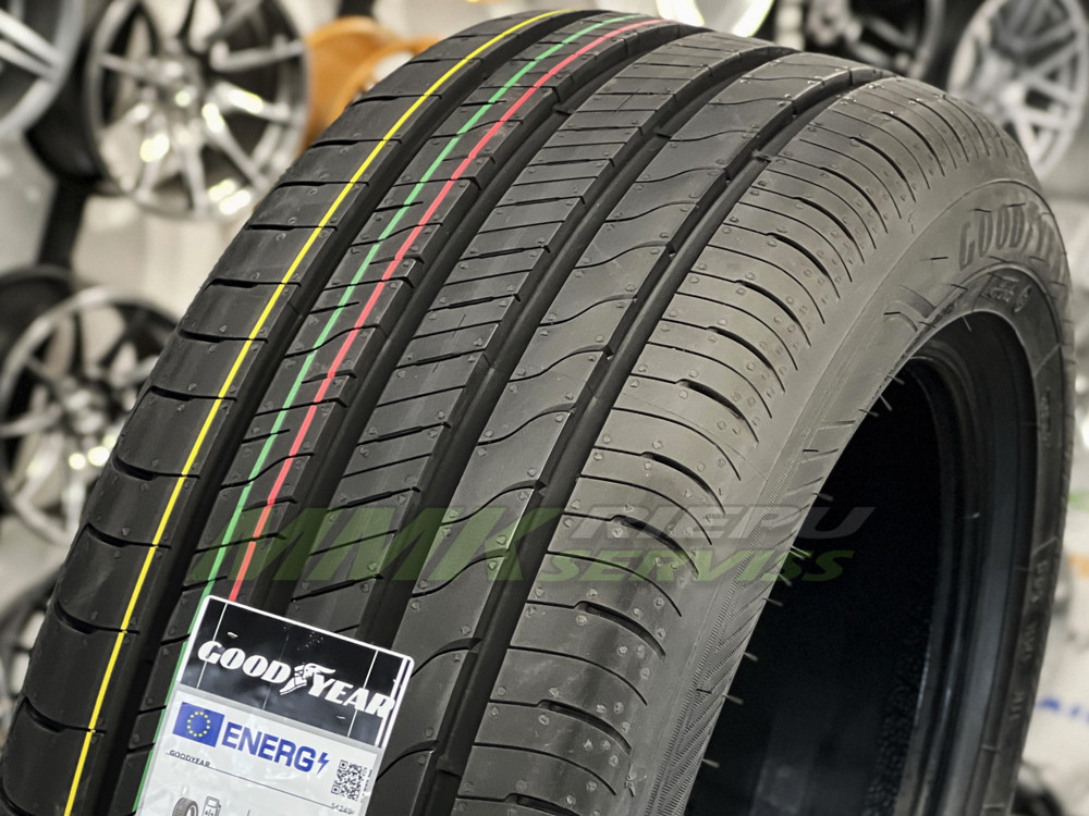 Goodyear EfficientGrip Performance 2 215/55 R17